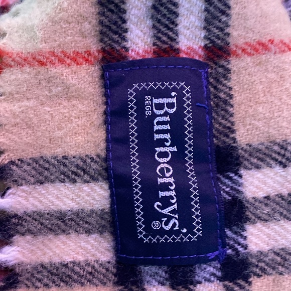 Vintage Burberrys umbrella and scarf bundle - Picture 14 of 14